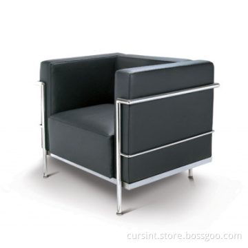 LC 3 CLUB CHAIR